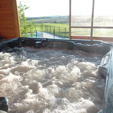 Roulotte & Acces Privatif Luxe tent Pauilhac